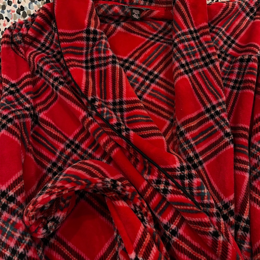 Victoria Secrets Bath Robe M/Lg - Picture 5 of 7